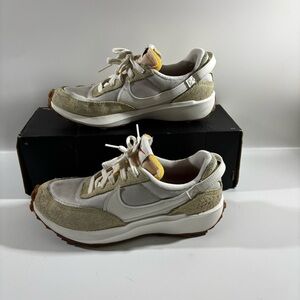 Nike Waffle Debut Running Athlete Shoes DX2931-001 Women’s Size 8.5